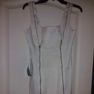 Bebe zip dress size 6 white NWT Lined